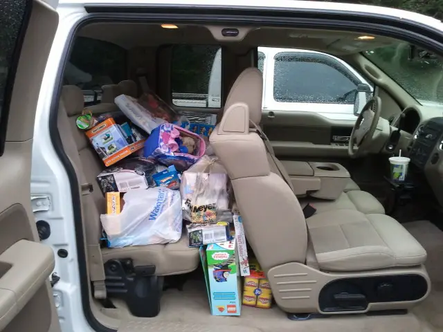 TOYZ FOR KIDZ (2).jpg