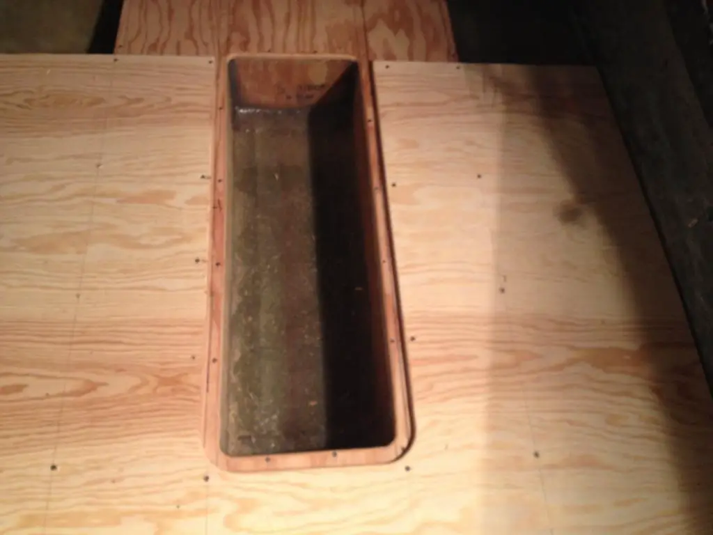 fishboxcloseup_8.jpg